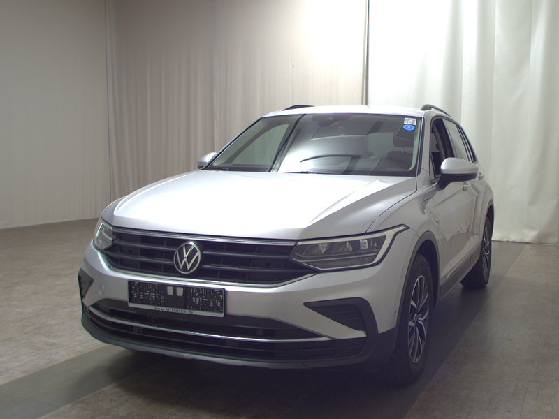 Volkswagen Tiguan 1.4 TSI eHybrid automatik Life • ACC • AHK — 2