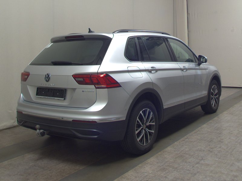 Volkswagen Tiguan 1.4 TSI eHybrid automatik Life • ACC • AHK — 4