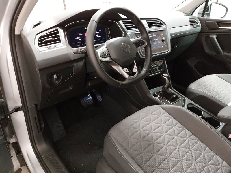 Volkswagen Tiguan 1.4 TSI eHybrid automatik Life • ACC • AHK — 6