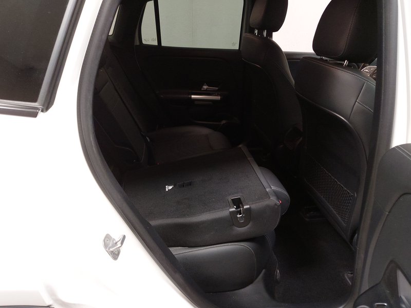 Mercedes-Benz EQA 250 Progressive • el. peta vrata • Full LED — 11