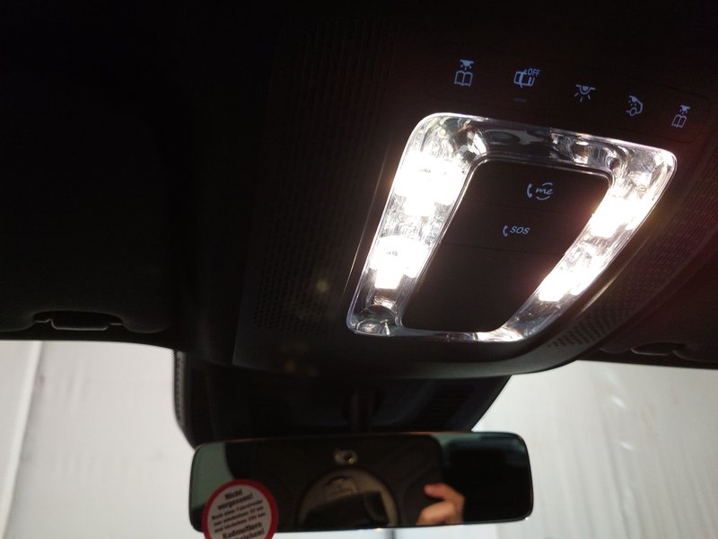 Mercedes-Benz EQA 250 Progressive • el. peta vrata • Full LED — 16