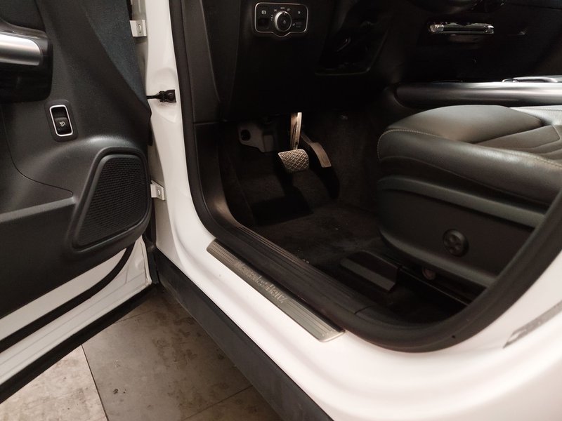 Mercedes-Benz EQA 250 Progressive • el. peta vrata • Full LED — 7