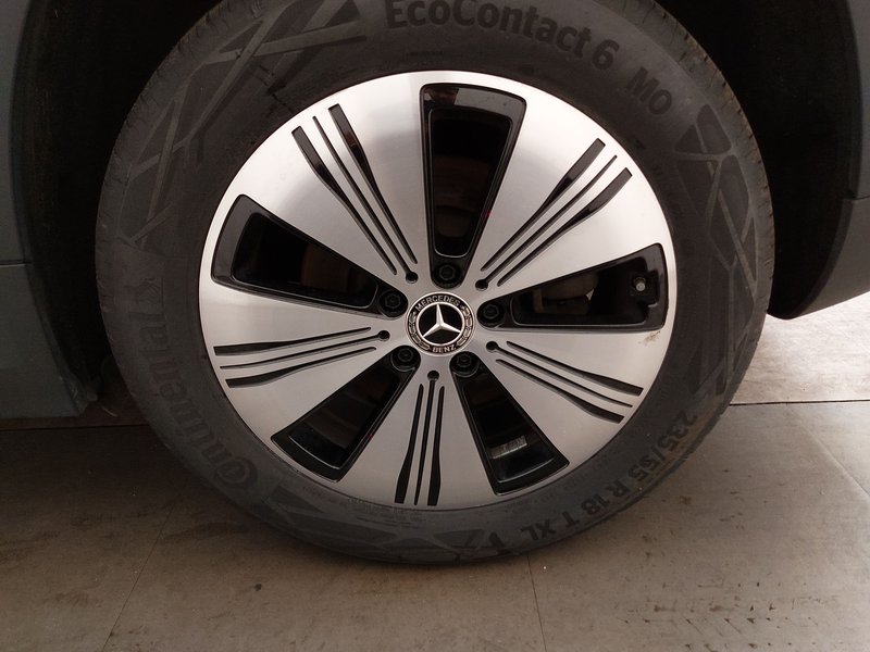 Mercedes-Benz EQA 250 Progressive • el. peta vrata • Full LED — 8