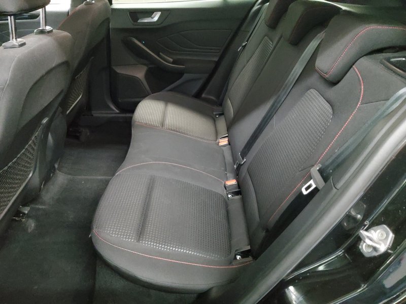 Ford Focus Turnier 1.5 EcoBlue automatik ST-Line • ACC • LED — 13