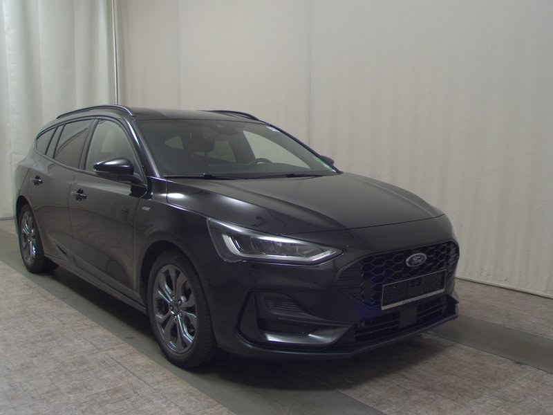 Ford Focus Turnier 1.5 EcoBlue automatik ST-Line • ACC • LED — 3