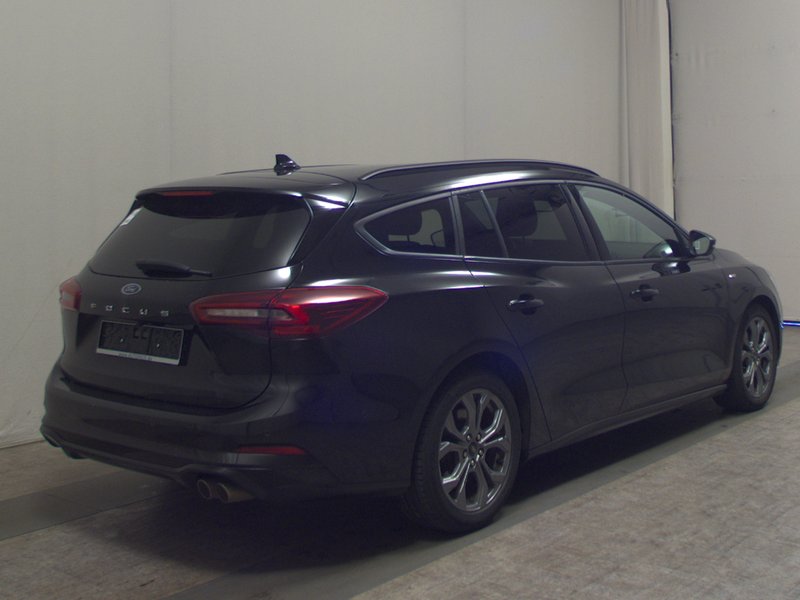 Ford Focus Turnier 1.5 EcoBlue automatik ST-Line • ACC • LED — 4