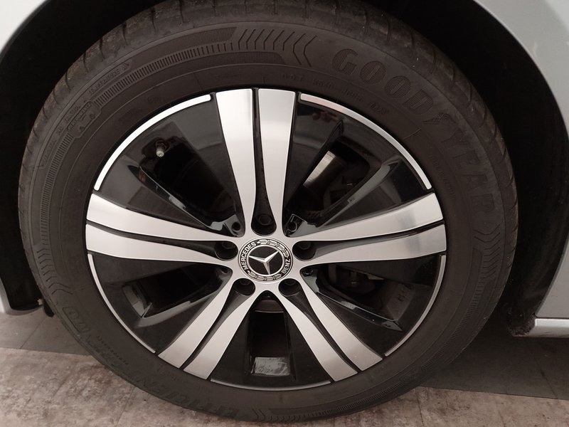 Mercedes-Benz C 220 d karavan automatik Avantgarde • ACC • AHK — 8