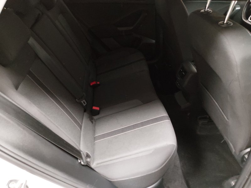 Volkswagen T-Roc 1.0 TSI Life • LED • AHK — 12