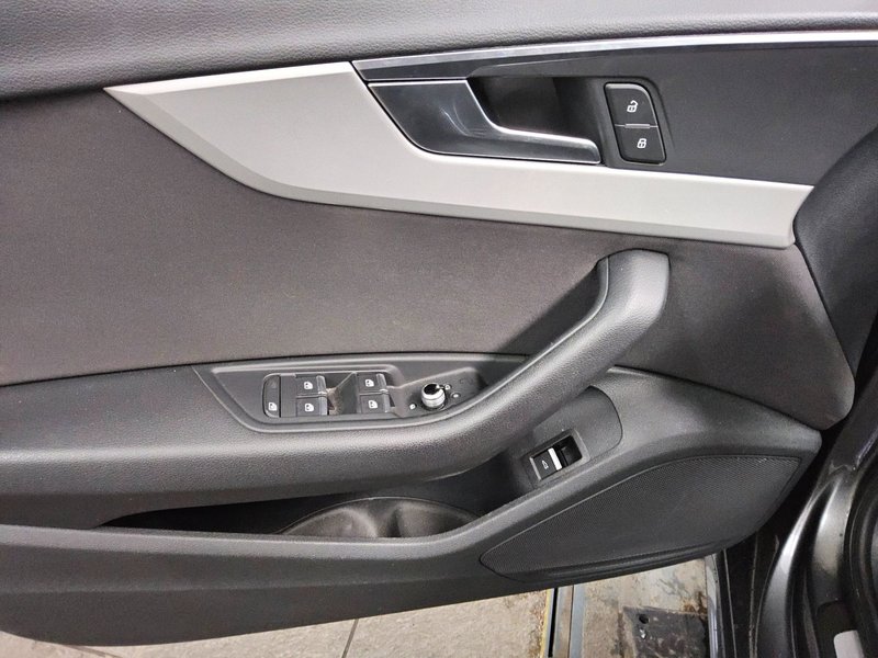 Audi A4 Avant 40 TDI automatik S line • ACC • kuka za vuču — 10