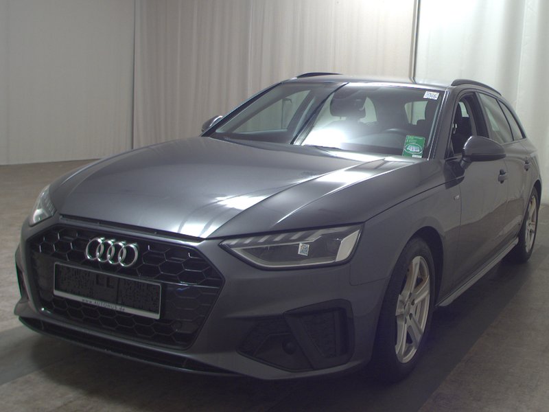 Audi A4 Avant 40 TDI automatik S line • ACC • kuka za vuču — 2