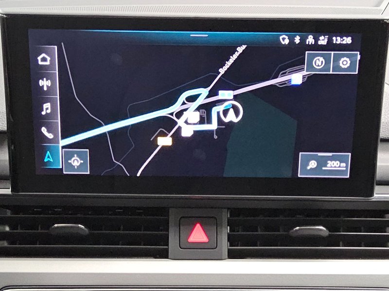 Audi A4 Avant 40 TDI automatik S line • ACC • kuka za vuču — 7