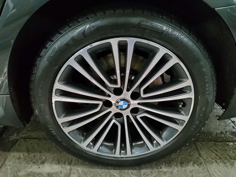 BMW 540d xDrive Touring automatik Sport Line • HUD • ACC — 11