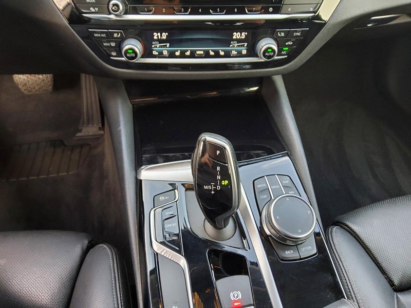 BMW 540d xDrive Touring automatik Sport Line • HUD • ACC — 6