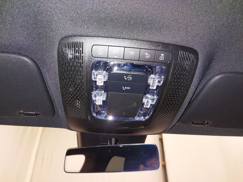 Mercedes-Benz CLA 200 d automatik Progressive • električna peta vrata • LED — 13