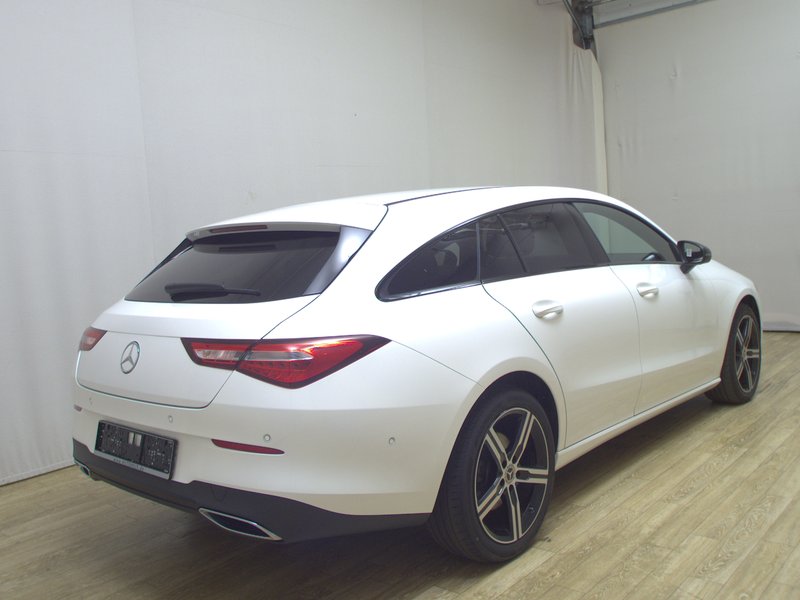 Mercedes-Benz CLA 200 d automatik Progressive • električna peta vrata • LED — 4