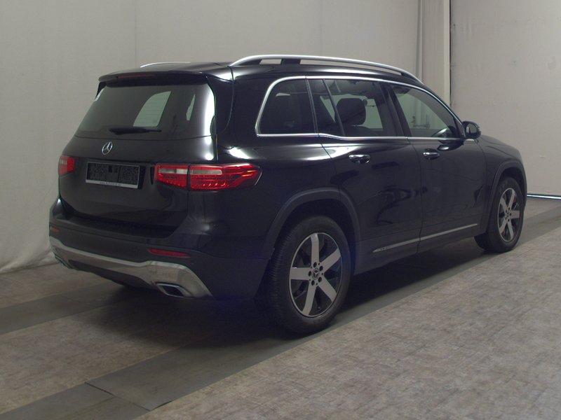 Mercedes-Benz GLB 220 d automatik Progressive • panorama • digitalni instrumenti — 4