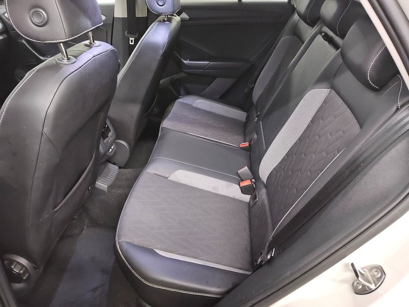 Volkswagen T-Roc 1.0 TSI • Full LED • bežično punjenje — 13