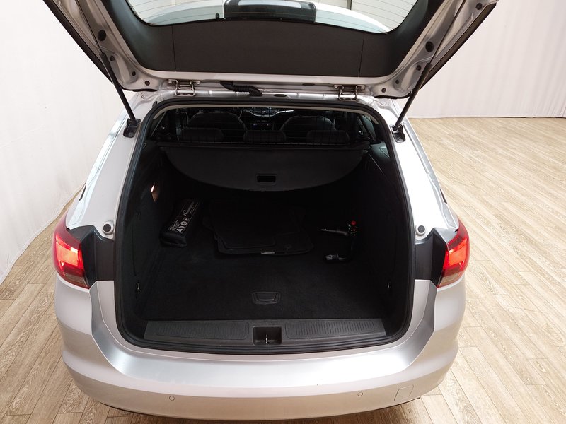 Opel Astra Sports Tourer 1.5 D automatik Elegance • Otvarajući krov • AHK — 18
