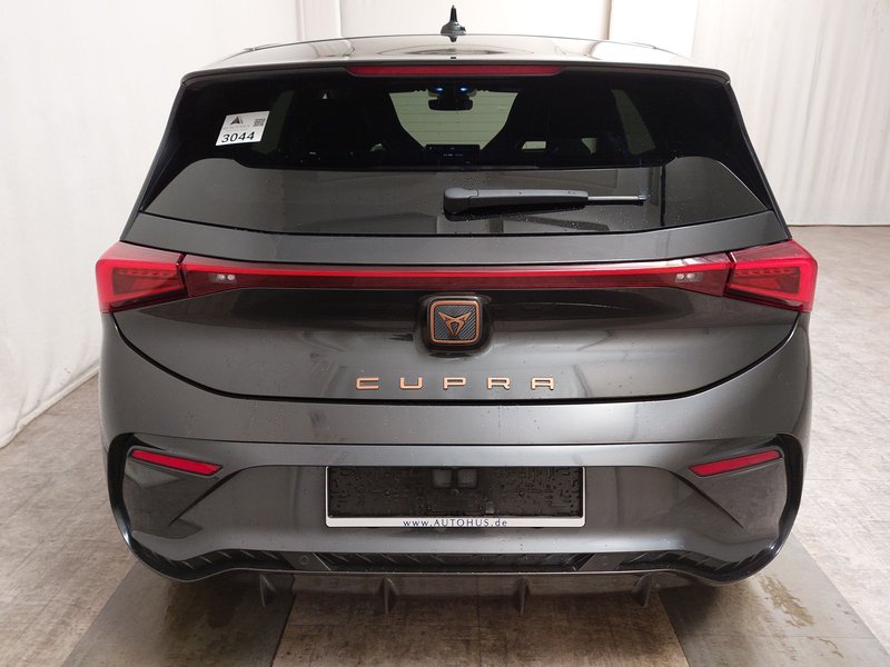 CUPRA Born • ACC • Full LED — 14