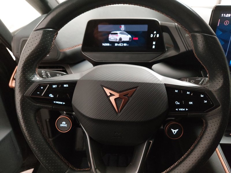 CUPRA Born • ACC • Full LED — 16