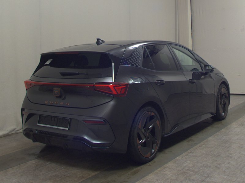 CUPRA Born • ACC • Full LED — 4