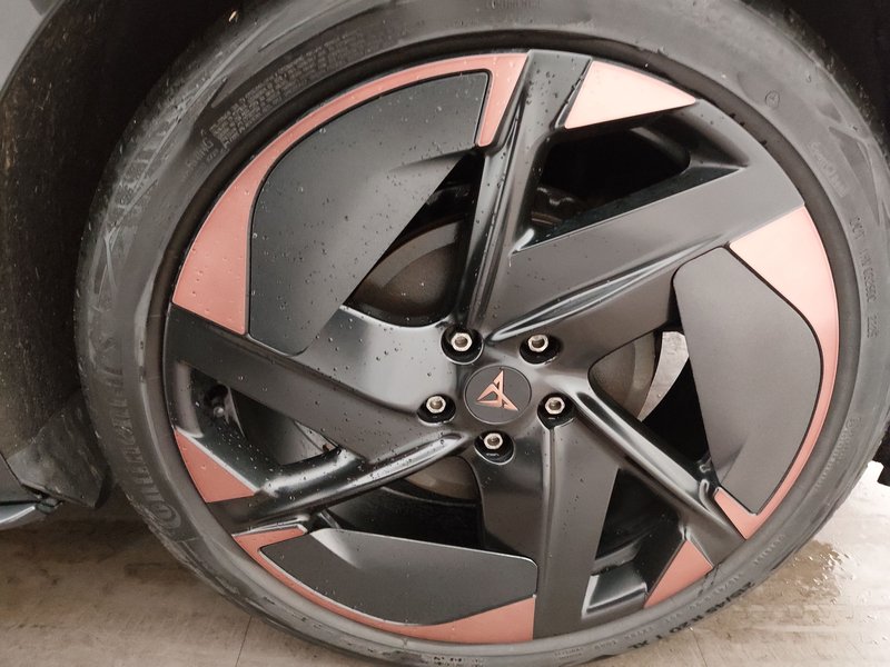 CUPRA Born • ACC • Full LED — 8