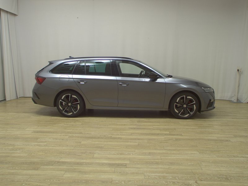 Škoda Octavia Kombi 2.0 TDI automatik RS • ACC • AHK