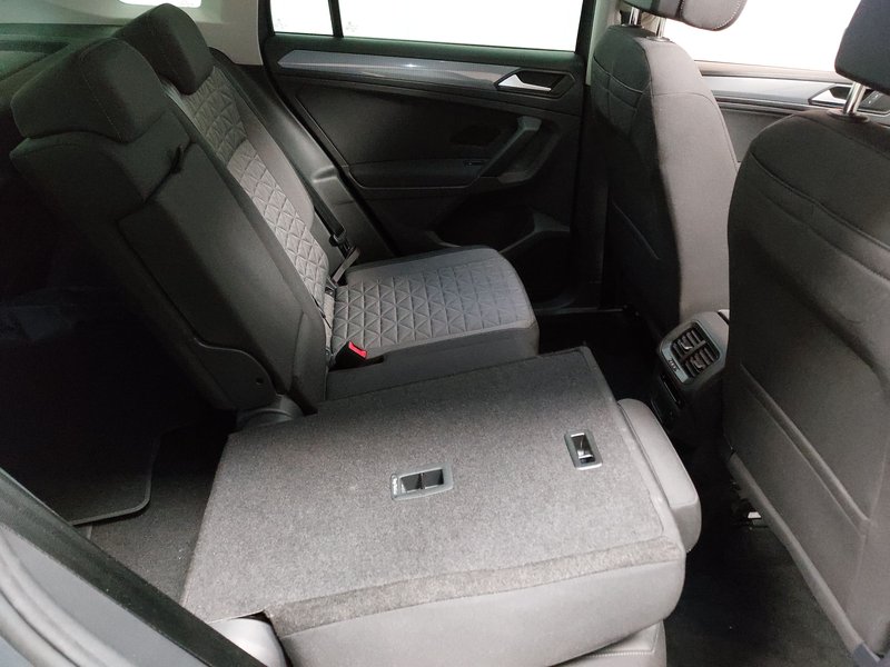 Volkswagen Tiguan 2.0 TDI automatik Life • panorama • HUD — 11
