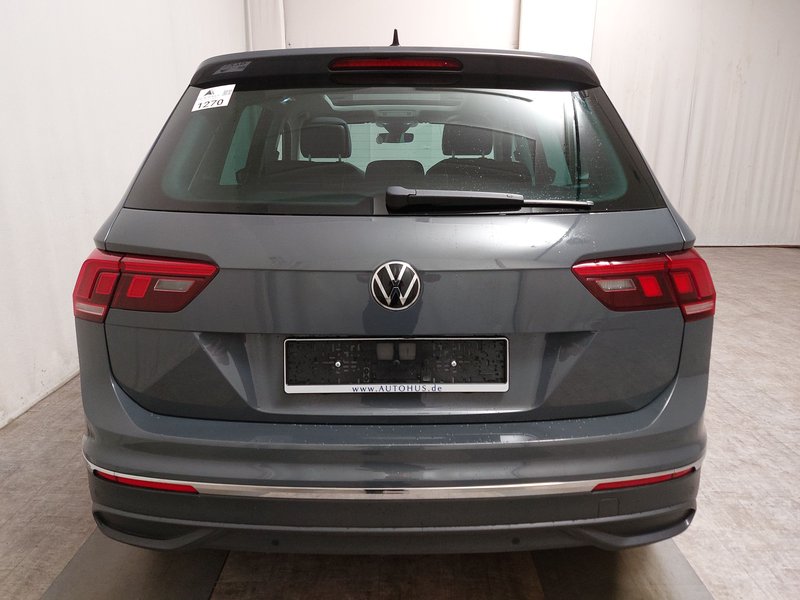 Volkswagen Tiguan 2.0 TDI automatik Life • panorama • HUD — 14