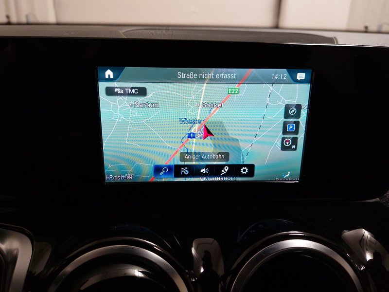 Mercedes-Benz GLB 200 d automatik Style — 18