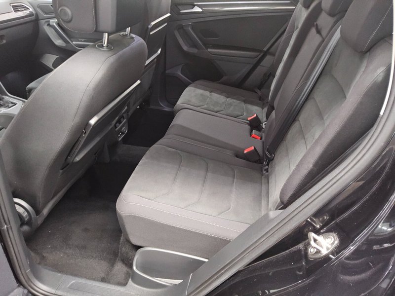 Volkswagen Tiguan 2.0 TDI automatik Highline • ACC • AHK — 12