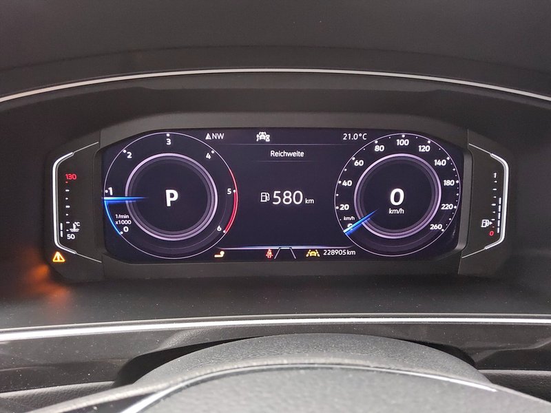 Volkswagen Tiguan 2.0 TDI automatik Highline • ACC • AHK — 8