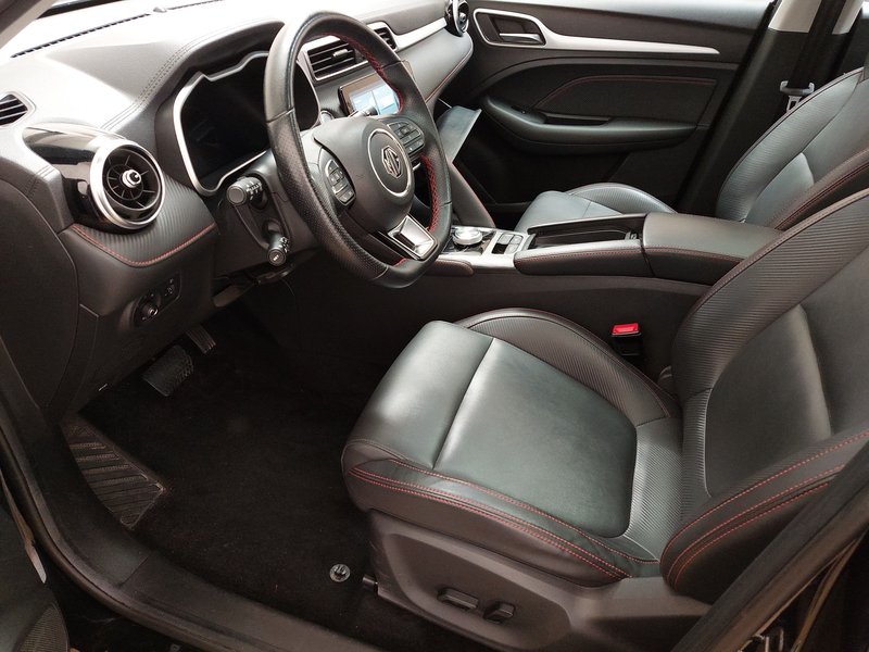 MG ZS Luxury • panorama • ACC — 6