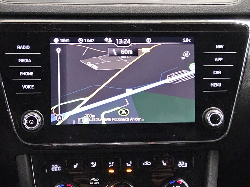 Škoda Superb Kombi 1.5 TSI automatik Ambition • Full LED • digitalni instrumenti — 7