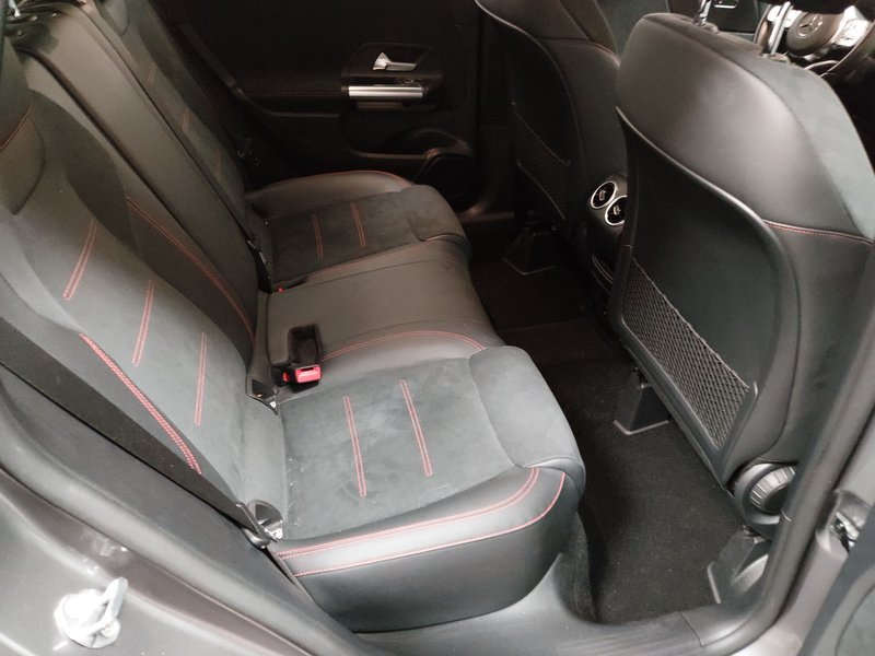 Mercedes-Benz B 200 d AMG Line automatik • LED • AHK — 12