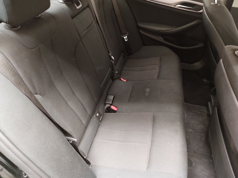 BMW 520d automatik • AHK • električno prilagodljiva sjedala — 12
