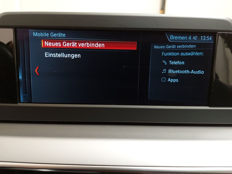 BMW 520d automatik • AHK • električno prilagodljiva sjedala — 21