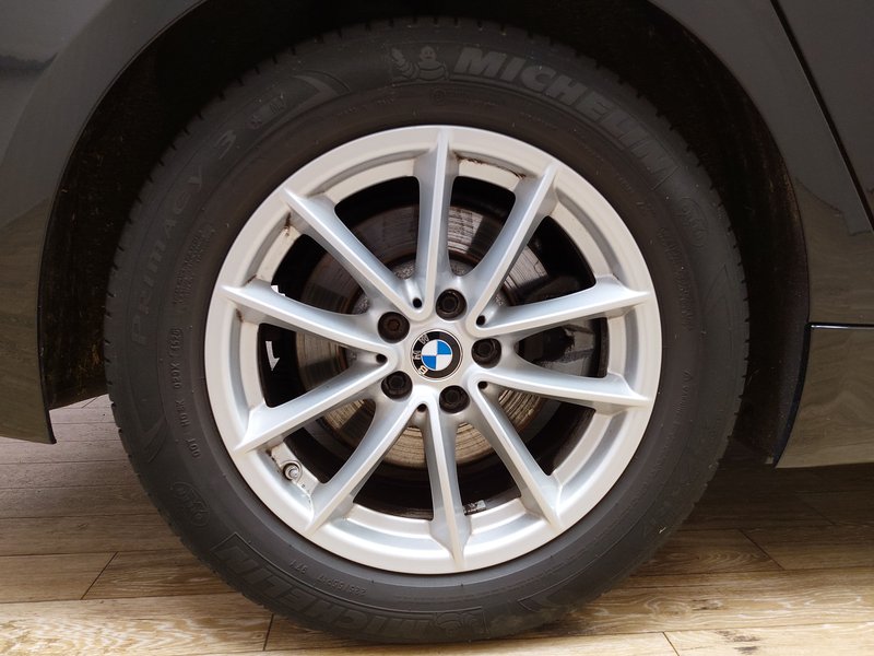 BMW 520d automatik • AHK • električno prilagodljiva sjedala — 8