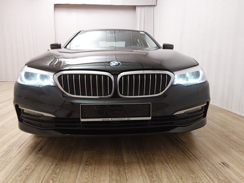 BMW 520d automatik • AHK • električno prilagodljiva sjedala — 9