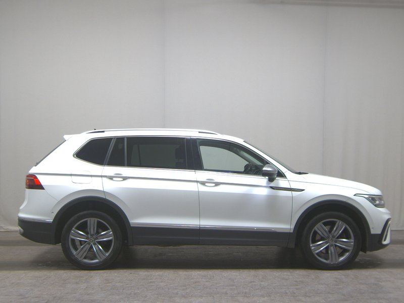 Volkswagen Tiguan Allspace 2.0 TDI 4MOTION automatik • AHK • ACC