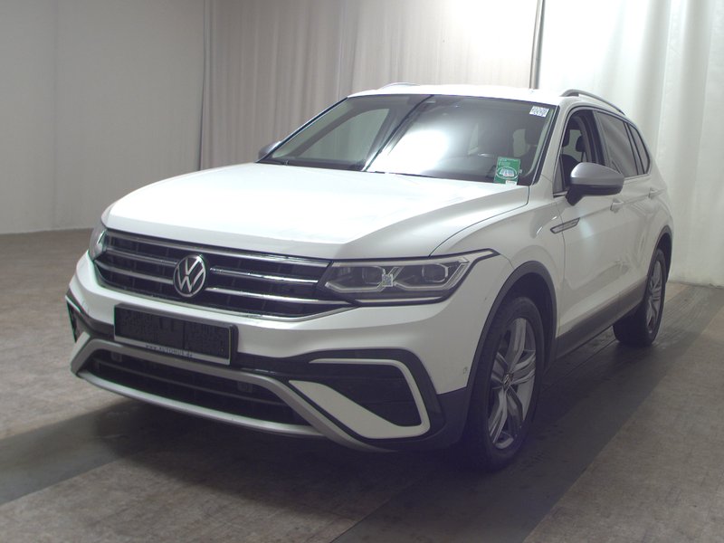 Volkswagen Tiguan Allspace 2.0 TDI 4MOTION automatik • AHK • ACC — 2