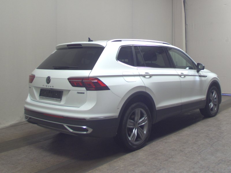 Volkswagen Tiguan Allspace 2.0 TDI 4MOTION automatik • AHK • ACC — 4