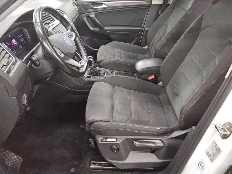 Volkswagen Tiguan Allspace 2.0 TDI 4MOTION automatik • AHK • ACC — 9