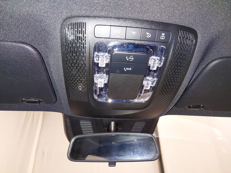 Mercedes-Benz B 250 e automatik AMG Line • LED • digitalni instrumenti — 13