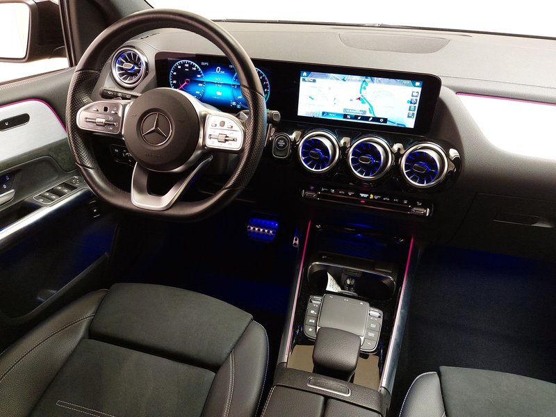 Mercedes-Benz B 250 e automatik AMG Line • LED • digitalni instrumenti — 18