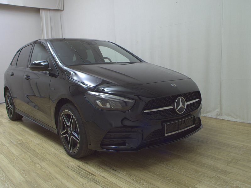 Mercedes-Benz B 250 e automatik AMG Line • LED • digitalni instrumenti — 3