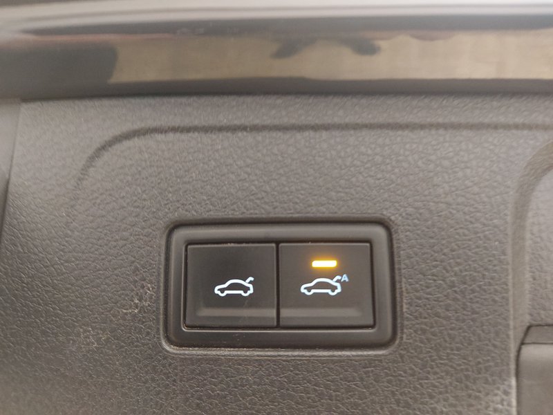 Volkswagen Passat 2.0 TDI Business automatik • ACC • AHK — 20