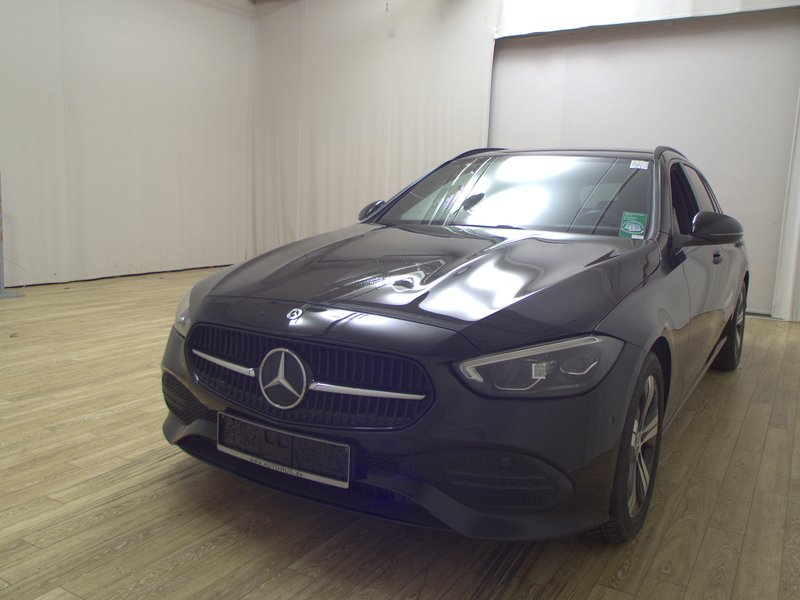 Mercedes-Benz C 220 d karavan automatik Avantgarde • LED • digitalni instrumenti — 2