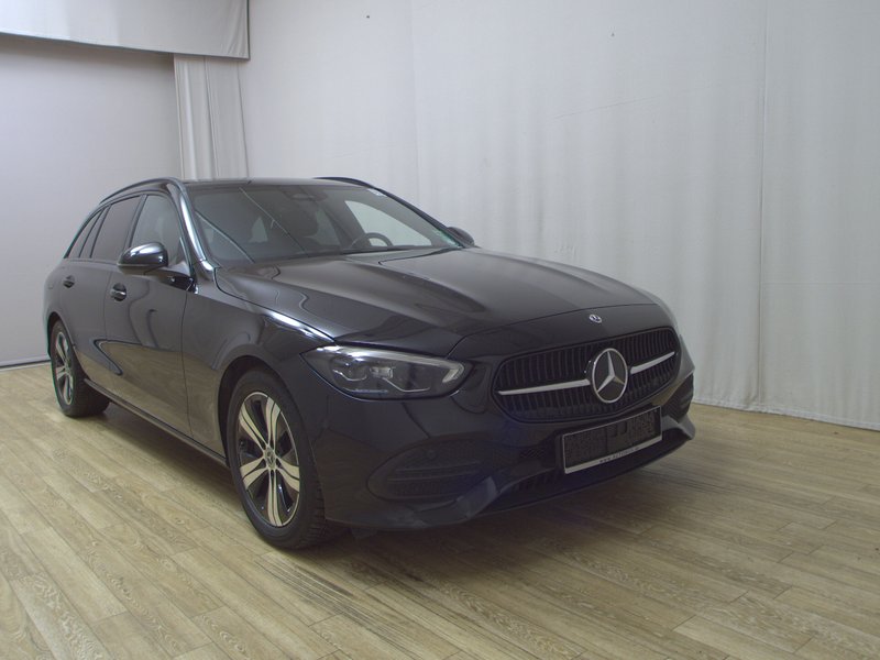 Mercedes-Benz C 220 d karavan automatik Avantgarde • LED • digitalni instrumenti — 3