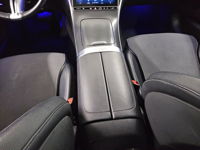 Mercedes-Benz C 220 d karavan automatik Avantgarde • LED • digitalni instrumenti — 6